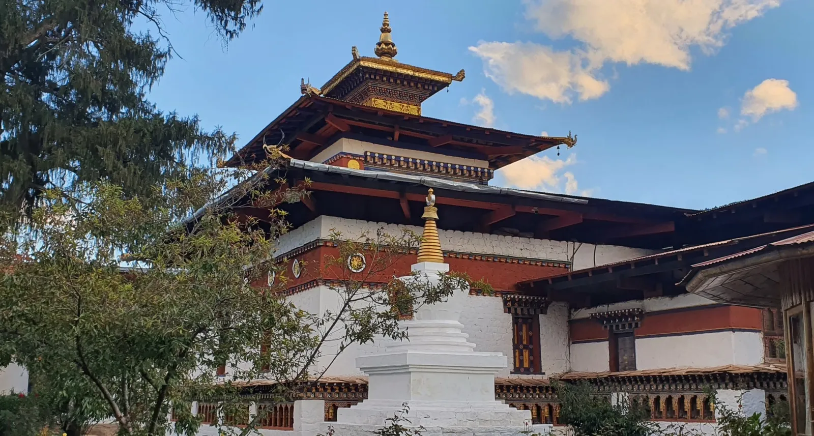 Bhutan: The Land of Thunder Dragon